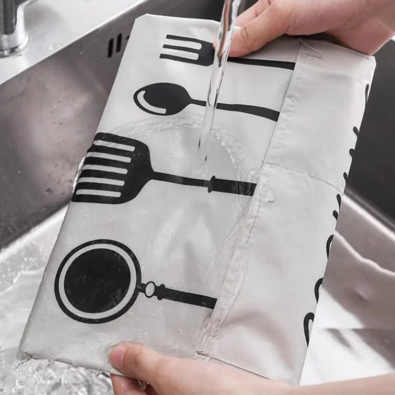 Unisex Waterproof & Oil-Proof Apron – Adjustable Cooking and Baking Apron for Men and Women
