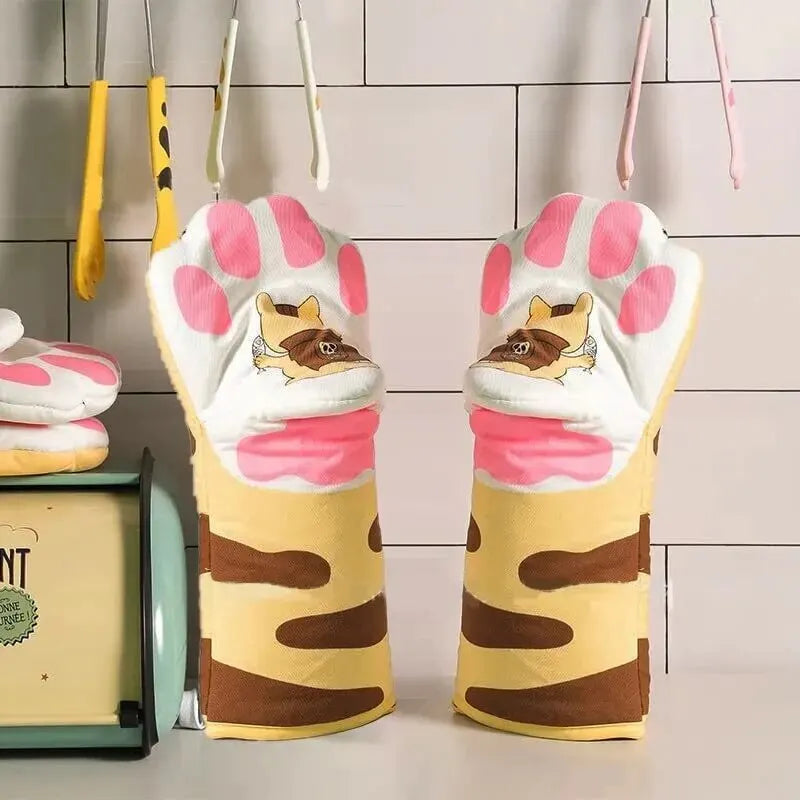 "Cute Cat Paw Long Cotton Oven Glove - Heat Resistant, Non-Slip Kitchen Baking Mitt"