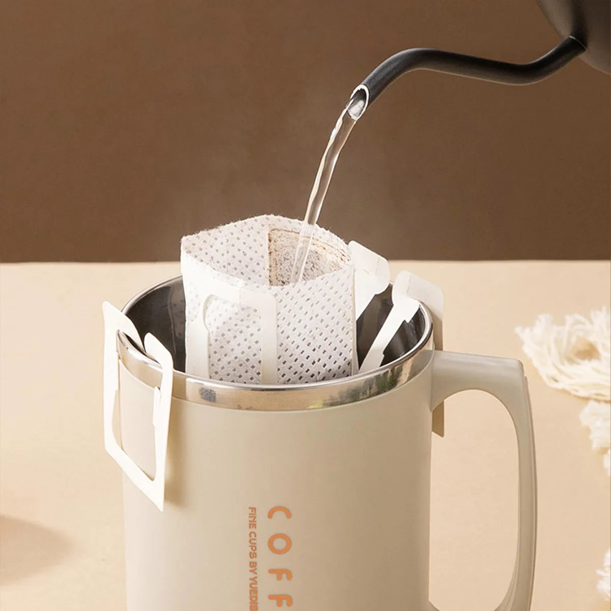 Double-Layer Coffee Cup